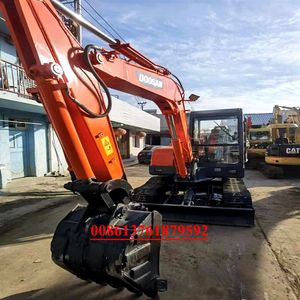 Miniexcavadora Doosan DH55 usada, componentes de núcleo de 5T con peso operativo de 6 toneladas, excavadoras de segunda mano a la venta - Product Image 2