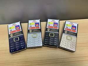 Téléphone portable GSM à clavier 2G de 1,8 pouce, modèle 7100, fournisseur d'usine - Product Image 3