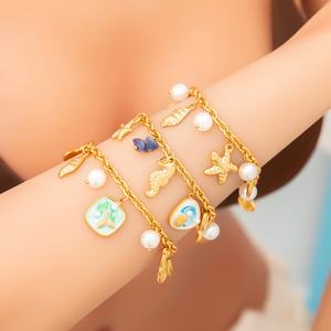 Pulsera de Acero Inoxidable Hecha a Mano con Baño de Oro de 18K, Diseño Moderno para Aniversario u Otras Ocasiones - Product Image 1