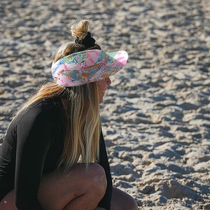 <span class=keywords><strong>หมวก</strong></span>กันแดดพิมพ์ลายใหม่สำหรับผู้หญิงหมวกกันแดดกันแดดกันแดดกันแดดขนาดใหญ่สำหรับใส่กลางแจ้งว่ายน้ำตกปลาเสื้อว่างสำหรับปาร์ตี้แบบลำลองสำหรับฤดูร้อน - Product Image 5