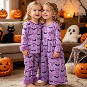 Trendyism Boutique Robe Salopette Personnalisée à Carreaux Cœurs pour Filles, Journée de la Saint-Valentin, Vente en Gros, Sœurs, Fêtes, Coton Biologique Spandex - Product Image 1