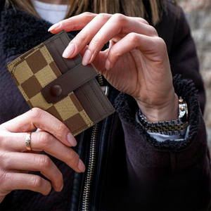 Cartera Corta de Piel Sintética de Lujo para Hombre y Mujer, con Cierre de Cremallera y Broche, Impermeable, con Bloqueo RFID y Decoración de Botones, Venta al Por Mayor de Fábrica - Product Image 6