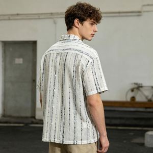 Camisa corta de lino 100% con botones, manga corta, de algodón blanco liso con cuello y botones. - Product Image 3