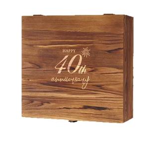 Set de Regalo de Vino de Madera para Pareja con Copas y Abridor, Personalizado para Aniversario de Bodas - Product Image 2