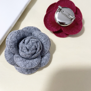 Bros Kain Beraroma Mawar Desainer Grosir 5CM, Korsase Kamelia dengan Bros Fashion Elegan untuk Wanita - Product Image 6