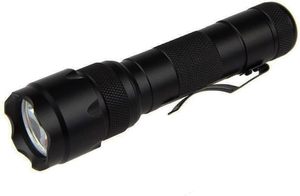 Lampe torche tactique en alliage d'aluminium ultra-lumineuse rechargeable étanche avec charge Type-C portée du faisceau de 180 m - Product Image 2