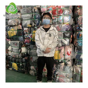 Premium Vintage Franela Suéteres usados Vestidos para hombres Premium Vintage Franela Ropa usada para mujeres Italia Vintage Vestiti Di - Product Image 1