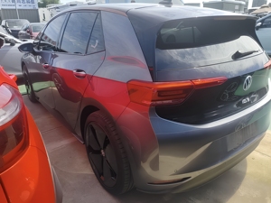Volkswagen ID3 Pure+ Eléctrico Usado del 2022 - Product Image 4