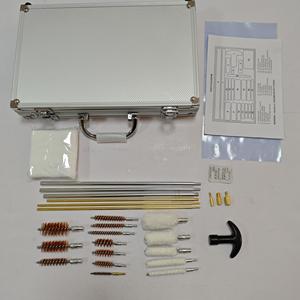 एल्यूमीनियम कैरी केस के साथ सार्वभौमिक बंदूक सफाई उपकरण किट - Product Image 2