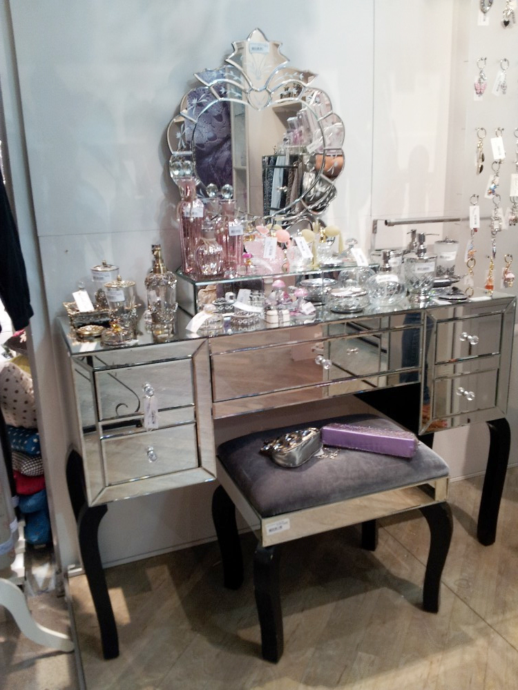 Venetian Mirrored Dressing Table - Elegant Home Furniture Venetian Mirrored Dressing Table - Elegant Home Furniture