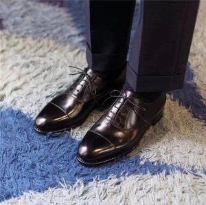 Zapatos formales de cuero de nuevo estilo para hombre, zapatos de cuero para hombre, zapatos Oxford con punta en pico color café. - Product Image 1