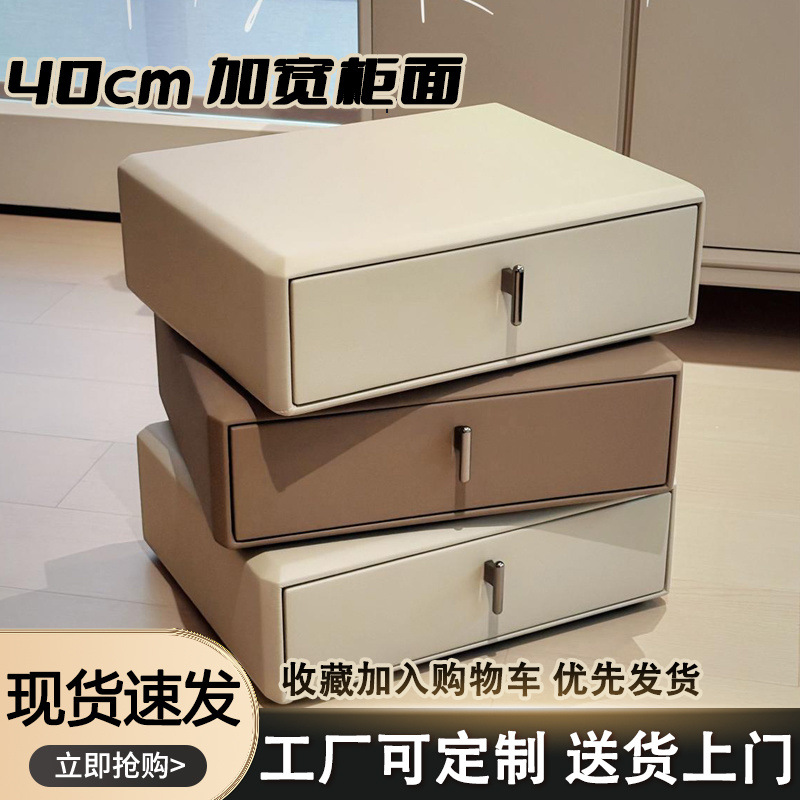 Light khaki, dark brown, light khaki [Solid wood, 50.01mm high]