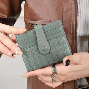 Vente en gros de sacs à main en peau de mouton tissés à chaud, porte-cartes en cuir véritable à la mode simple, porte-cartes pour hommes et femmes - Product Image 2