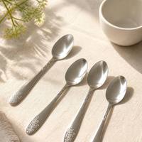 Ensemble de couverts classiques en acier inoxydable, couteau, fourchette, cuillère, argenterie durable, faible MOQ pour usage domestique et en restaurant