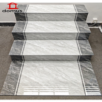 Carreaux de sol/mur en porcelaine brillante moderne de 1200x470 mm, épaisseur 10 mm, texture marbre en arc circulaire à 180 degrés, antidérapants pour usage hôtelier