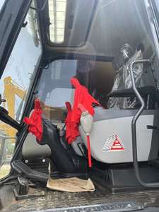 Potente Excavadora Usada Komatsu PC240-8/PC240LC Modelo 2023 con Motor Cummins de 24 Toneladas y Control de Fuerza de Desgaste Superior para Grandes Proyectos - Product Image 5