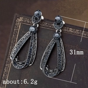 Orecchini a perno semplici da donna, accessori per l'orecchio alla moda per l'uso quotidiano - Product Image 4