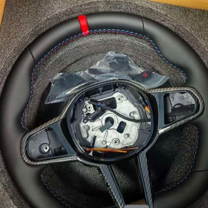 Volante Deportivo de Carreras para BMW Serie G G42 LCI 2025, Volante de Fibra de Carbono Perforado para BMW 330i LCI - Product Image 2