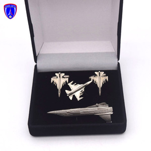 Juego de <span class=keywords><strong>Etiqueta</strong></span> de Negocios de Alta Gama Personalizado con Corbatas de Clip para Avión, Insignia, Gemelos y Empaque en Caja de Terciopelo - Product Image 4