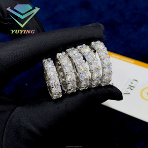 Bague populaire en moissanite Ice Out, bijoux hip-hop, bague en argent sterling 925 pour hommes, bague cubaine en diamant moissanite VVS - Product Image 1