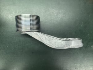 สายพานขับหลักแบบสปริงโหลด อลูมิเนียม-เหล็กกล้า รุ่นพรีเมียมใหม่สำหรับอะไหล่ทดแทน หมายเลข 20582558 สำหรับรถบรรทุก - Product Image 2