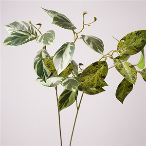 ใบต้นเผือกเทียมสัมผัสเหมือนจริง ก้านยาว ใบหูช้างเทียม สำหรับงานแต่งงาน จัดดอกไม้ตกแต่งบ้าน ต้นไม้ประดิษฐ์ - Product Image 4