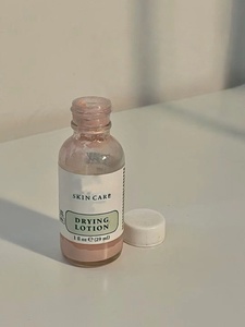 La Loción Esencial Antiacné Mariio de 29 ml Más Vendida Puede Eliminar el Acné y los Puntos Negros, e Iluminar el Tono de la Piel - Product Image 4
