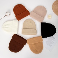 Topi Beanie Wol Anak Unisex Musim Gugur Musim Dingin, Hangat, Anti Angin, Pelindung Telinga, Rajutan Bergaris untuk Bayi