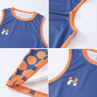 Robe de tennis athlétique pour femme, marque personnalisée OEM ODM, avec short intégré, séchage rapide, vêtements de sport tendance pour le golf et le pickleball