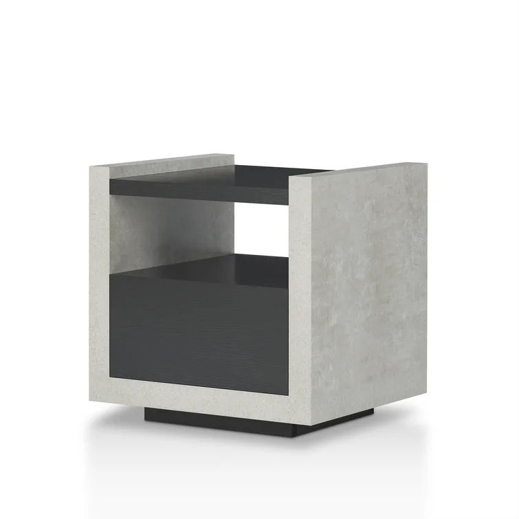 สีเทาเข้ม