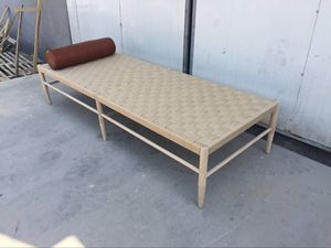 モダンな北欧デザイン無地オークウッドデイベッド木製リビングルームベルト織り機能 - Product Image 4