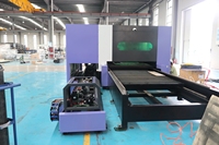 Machine de découpe laser à fibre CNC à table d'échange automatique et couvercle intégral 3015 4020 6020 3kw 6kw 12kw 20kw pour la découpe de métaux