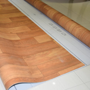 Chất Lượng Cao Thương Mại Vinyl Sàn Cao Su Thảm Cuộn Yoga Mat Tấm Nhà Để Xe Gạch Lát Sàn Gỗ Màu Hạt Gỗ Nhựa CuộN - Product Image 1