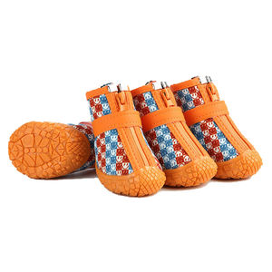 Chaussures modernes imperméables pour chiens Bottes solides pour chiots Bretelles réfléchissantes <span class=keywords><strong>Chaleur</strong></span> Semelle en caoutchouc PU Chaussettes antidérapantes pour animaux de compagnie - Product Image 4