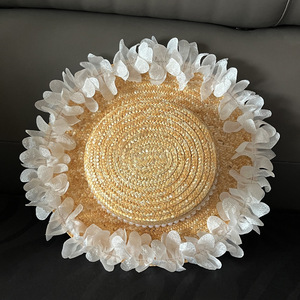 Sombrero <span class=keywords><strong>de</strong></span> <span class=keywords><strong>paja</strong></span> floral <span class=keywords><strong>de</strong></span> ala ancha con visera para mujer, con cinta <span class=keywords><strong>de</strong></span> perlas y copa plana, ideal para playa, venta al por mayor, INS, gran oferta, sombrero nupcial para vacaciones - Product Image 1