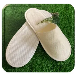 Ciabatte biodegradabili, merchandising sostenibile - Product Image 1