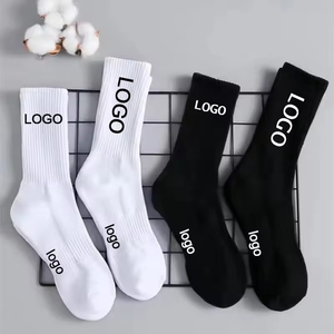 Calcetines <span class=keywords><strong>JINGOU</strong></span> con Logotipo Personalizado, Marca Privada, Venta al Por Mayor, Calcetines Deportivos de Algodón Peinado Premium, MOQ Bajo, Directo de Fábrica - Product Image 1