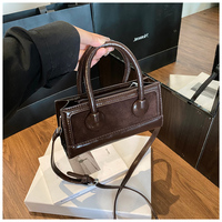 Sac à main classique pour femme, mini, rigide, avec bandoulière amovible, élégant et assorti pour les activités quotidiennes en extérieur