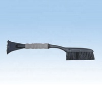 Meilleure brosse à neige souple pour voiture avec grattoir à glace