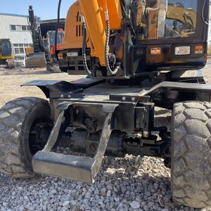Excavatrice sur pneus Hyundai 60 d'occasion HW60 6 tonnes Bon état Faible nombre d'heures Prix bas à vendre - Product Image 5