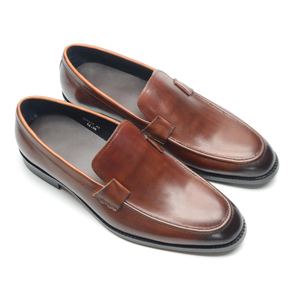 สีน้ำตาล