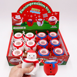 Vente en gros de tasses à presser en PVC avec personnages de Noël, jouets anti-stress et de décompression, cadeaux de Noël en vrac - Product Image 1