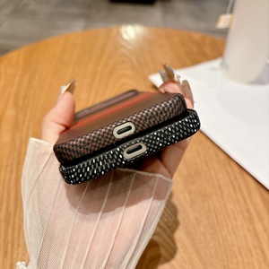 Siêu mỏng sợi Carbon cho Kevlar từ trường hợp điện thoại di động cho Apple 17Promax iphone16 bao gồm điện thoại Grip da-cảm giác chà - Product Image 3