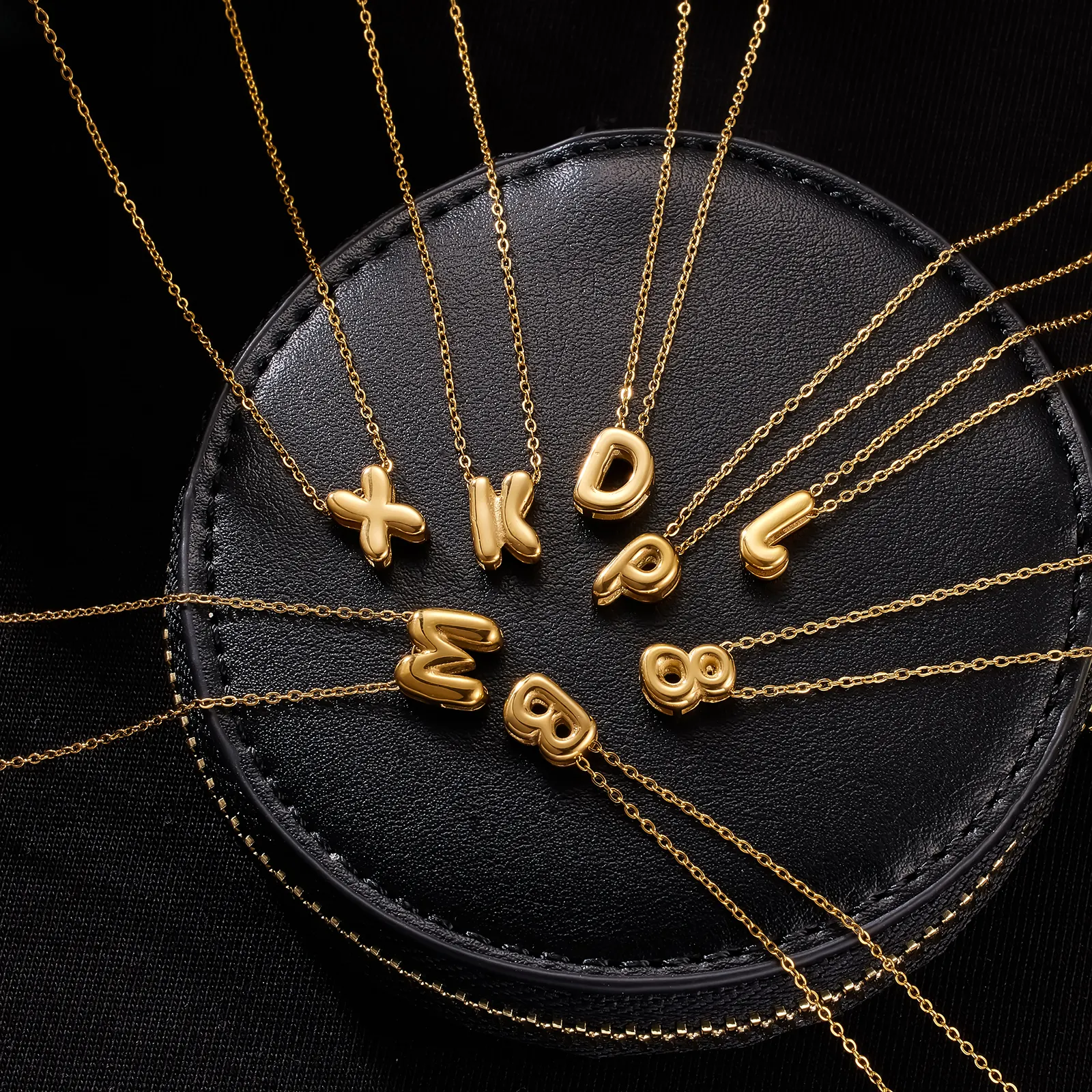 2024 Collana in acciaio inossidabile burbuja delicada inicial alfabeto colgante nombre hinchado collares personalizados para niñas joyería