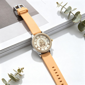 Reloj de Lujo para Mujer con Diseño de Velero, Números Romanos, Esfera Amarillo Claro, Correa de Silicona de Liberación Rápida, Reloj de Cuarzo para Dama - Product Image 5