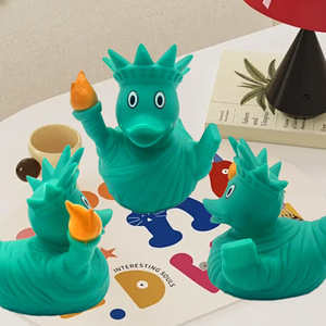 Juguete de Baño para Bebés de 2 a 4 Años, Unisex, con Forma de Pato, Personalizable con Logotipo, de Goma, Creativo, para Jugar en el Agua - Product Image 4