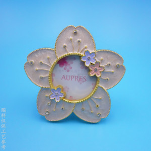 Custom Metal Photo <b>Frame</b> Enameled Rhinestone Decorated Zinc Alloy Geometric Shape <b>Gold</b> Home Decoration Tabletop Gift - Product Image 2