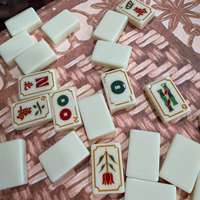 2026 Ensemble de tuiles de Mahjong américain de luxe à bordure dorée, motif floral lapin et tulipe, en acrylique, jeu de société de divertissement