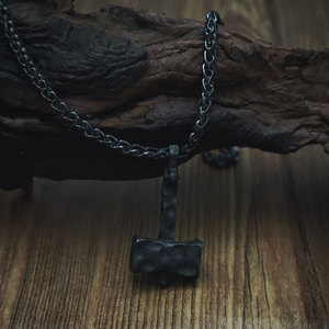 Vente en gros de bijoux marteau Viking en acier inoxydable <span class=keywords><strong>nordique</strong></span> Viking marteau de Thor pendentif Mjolnir collier pour hommes - Product Image 2