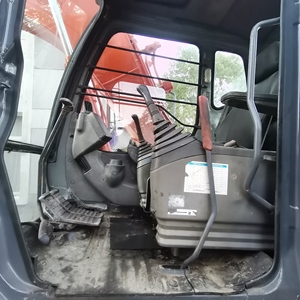 Excavatrice hydraulique d'occasion de 12 tonnes, fabrication japonaise, Hitachi EX120-3/EX120-5/ZX120, sur chenilles, avec moteur et pompe, excellent état - Product Image 5